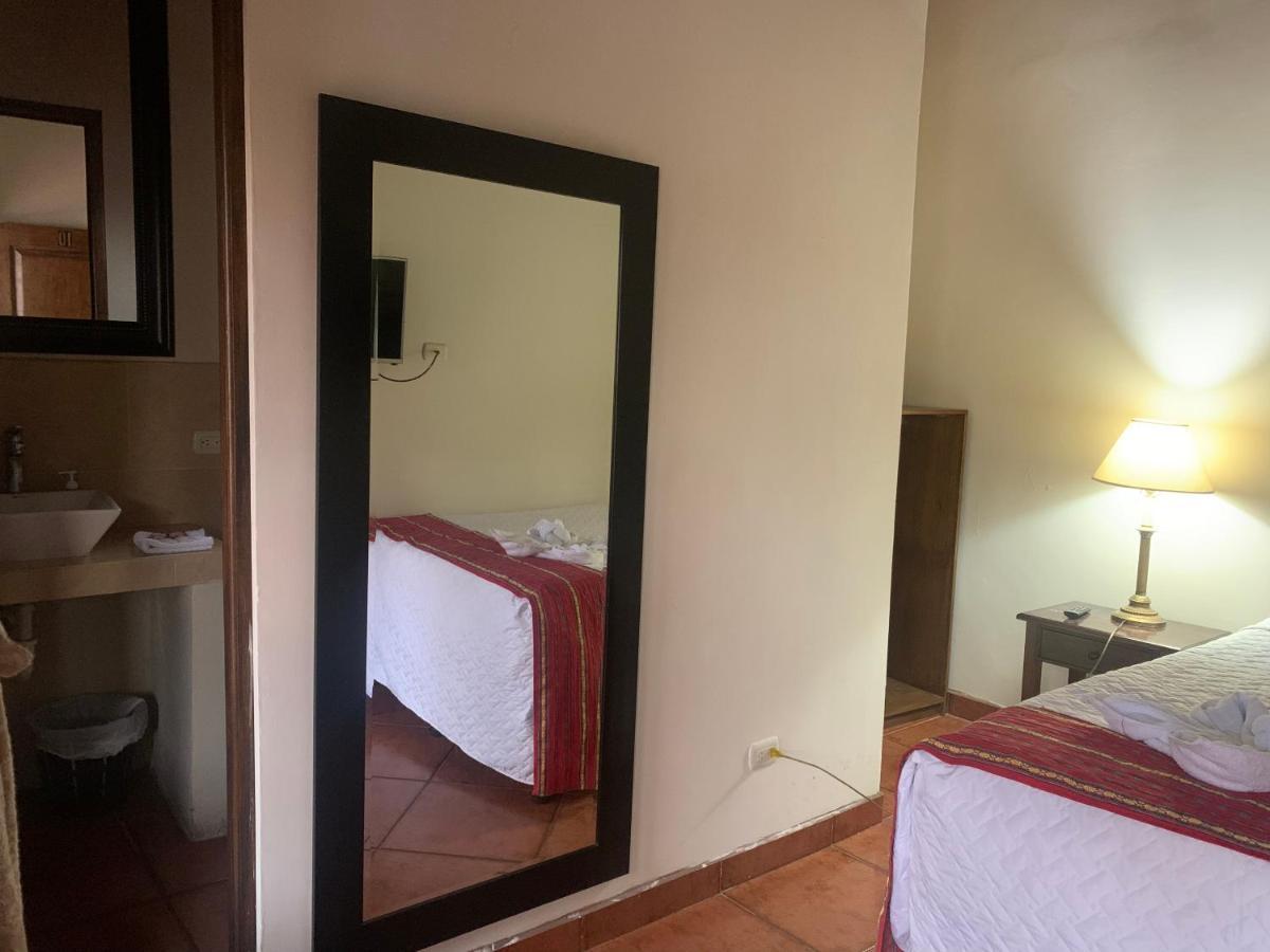 Hotel Mansion Del Rey Антигуа-Гватемала Экстерьер фото